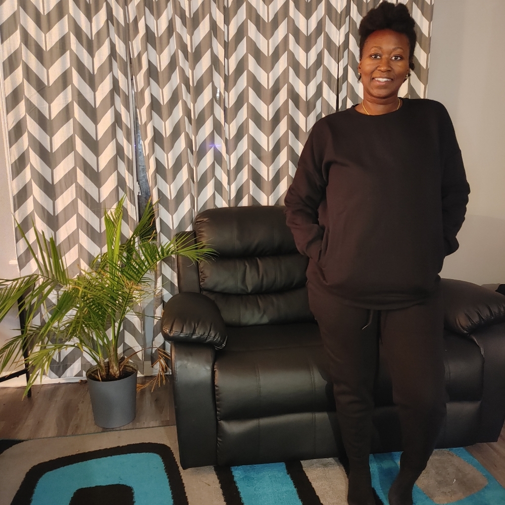 Plus-size Round crew neck black sweater pant jogger set